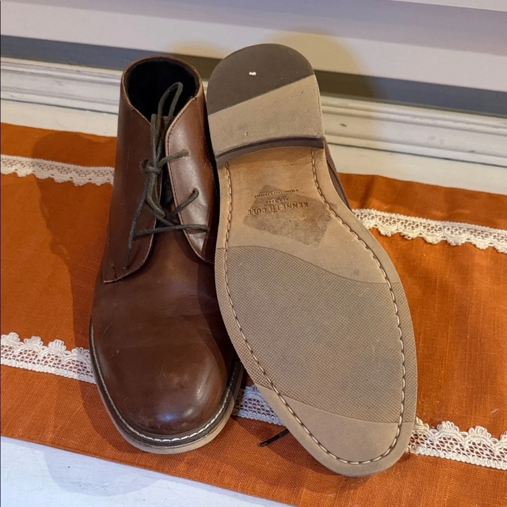 Kenneth Cole Brown Leather Chukka Boots